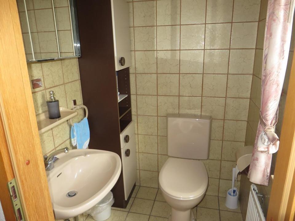 Entire house, quiet city location, garden, parking Bielefeld Extérieur photo