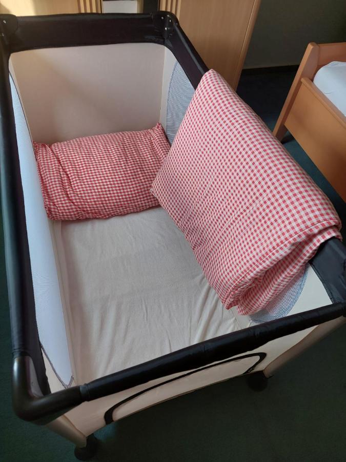 Entire house, quiet city location, garden, parking Bielefeld Extérieur photo